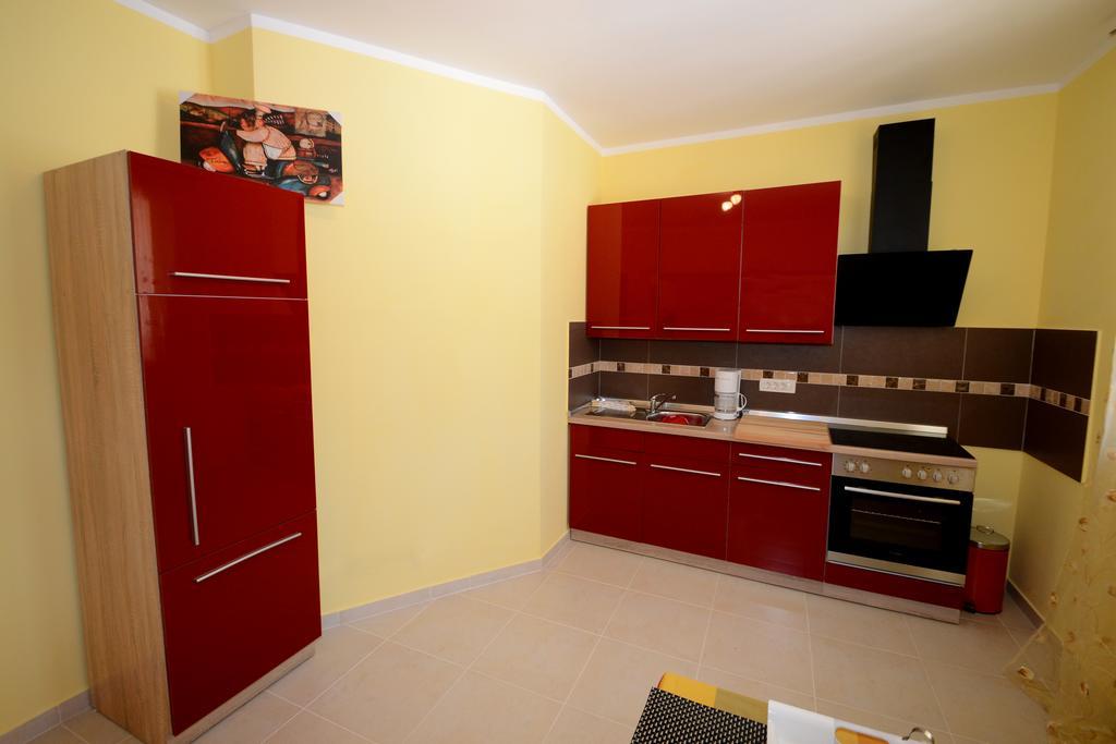 Apartments Villa Mimi Visnjan Room photo